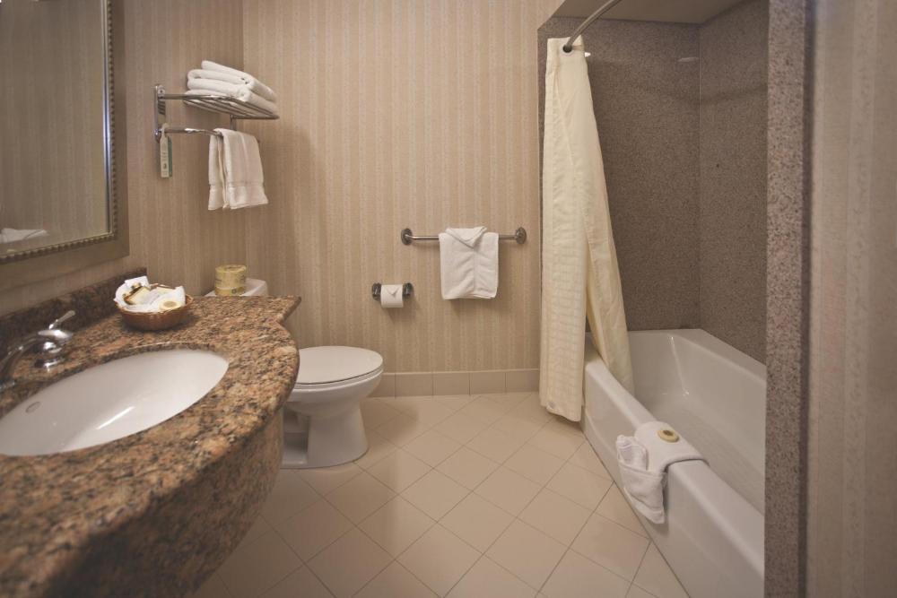 Double Room with Two Double Beds interior